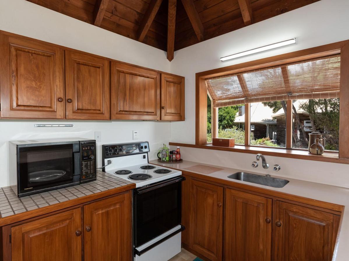 Te Maiki Escape - Russell Holiday Home Buitenkant foto