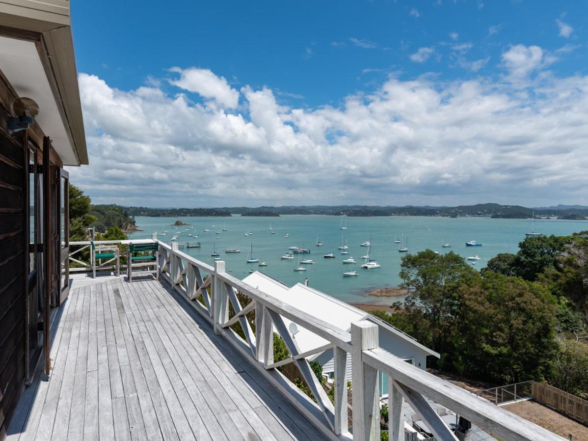Te Maiki Escape - Russell Holiday Home Buitenkant foto